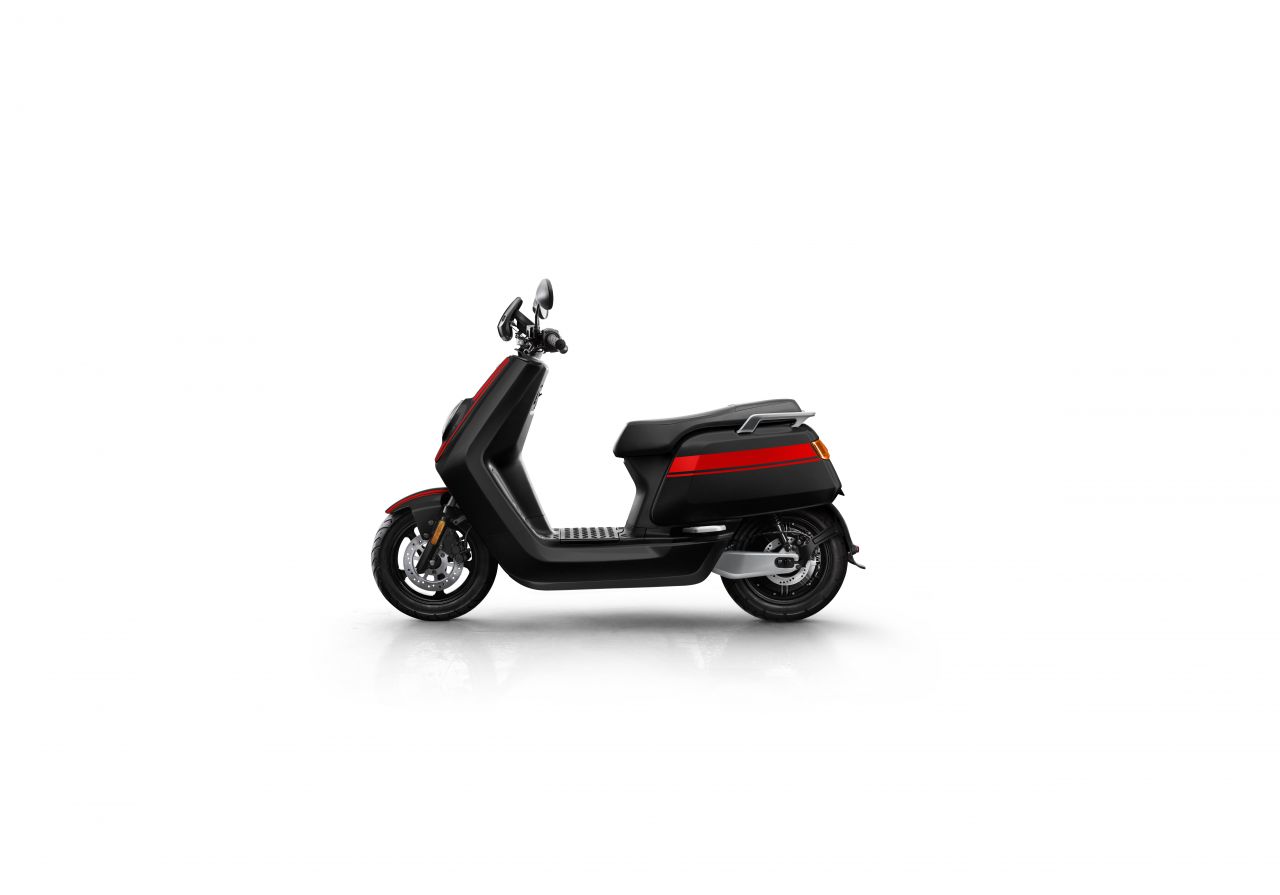 NQi GTs 6035 x2 (fekete/piros) NQi GTs 6035 x2 (fekete/piros)