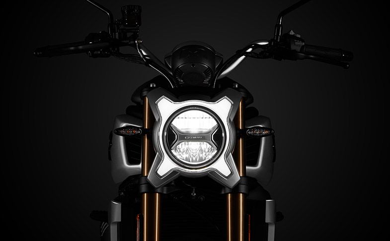CFMOTO 700CL-X (Kék) CFMOTO 700CL-X (Kék)