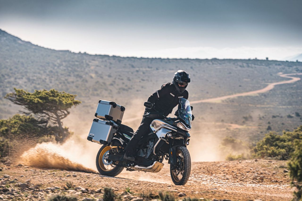 CFMOTO 800MT Touring (Kék) CFMOTO 800MT Touring (Kék)