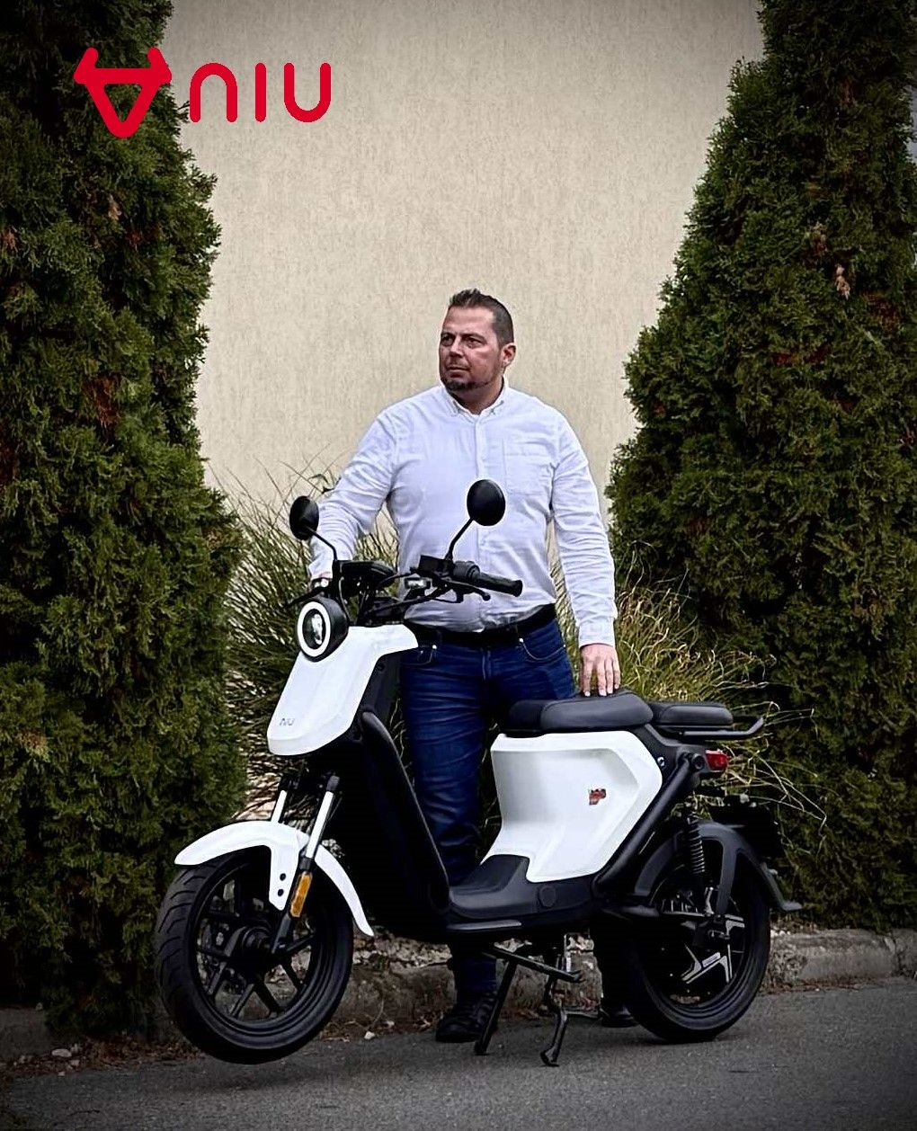 BEMUTATÓMOTOR - UQi GT 4842 45km/h, Fehér, Panasonic akkumulátor, Bosch motor, EURO5, Le1-B BEMUTATÓMOTOR - UQi GT 4842 45km/h, Fehér, Panasonic akkumulátor, Bosch motor, EURO5, Le1-B