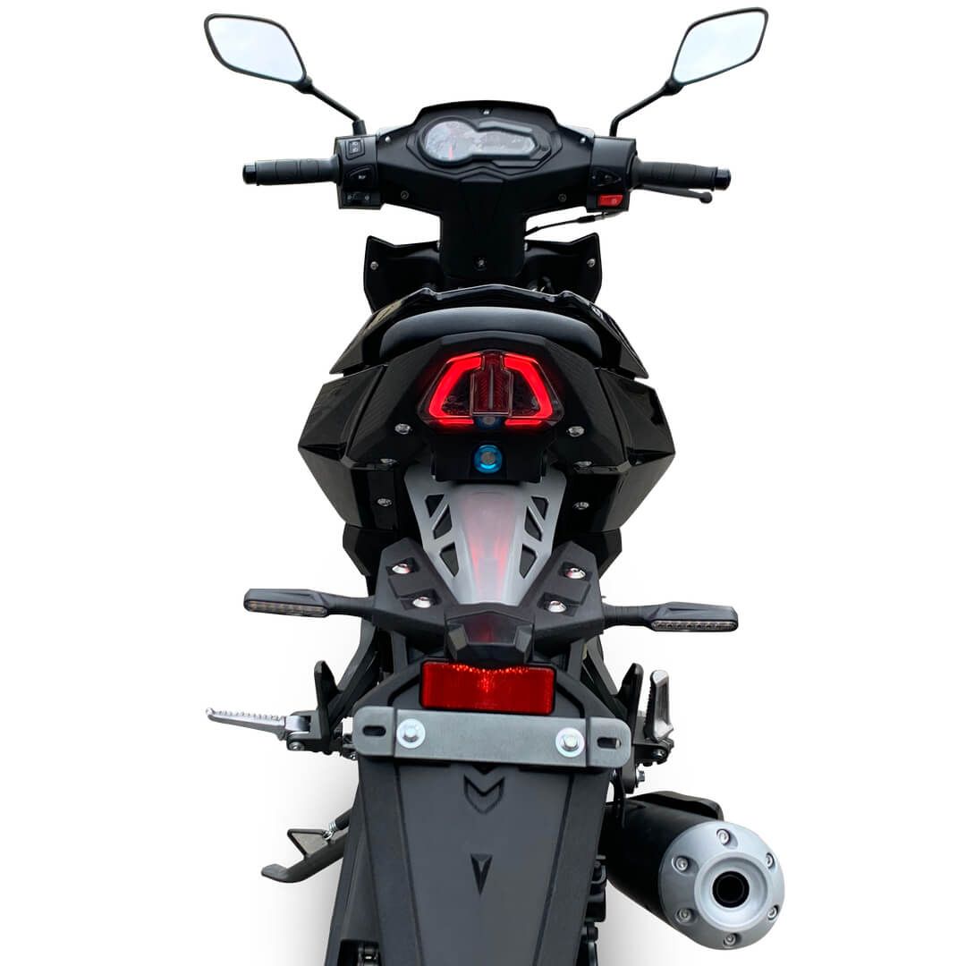 BEMUTATÓMOTOR - Malaguti Spectre GP 125 piros, EURO 5, Le3-A1 BEMUTATÓMOTOR - Malaguti Spectre GP 125 piros, EURO 5, Le3-A1