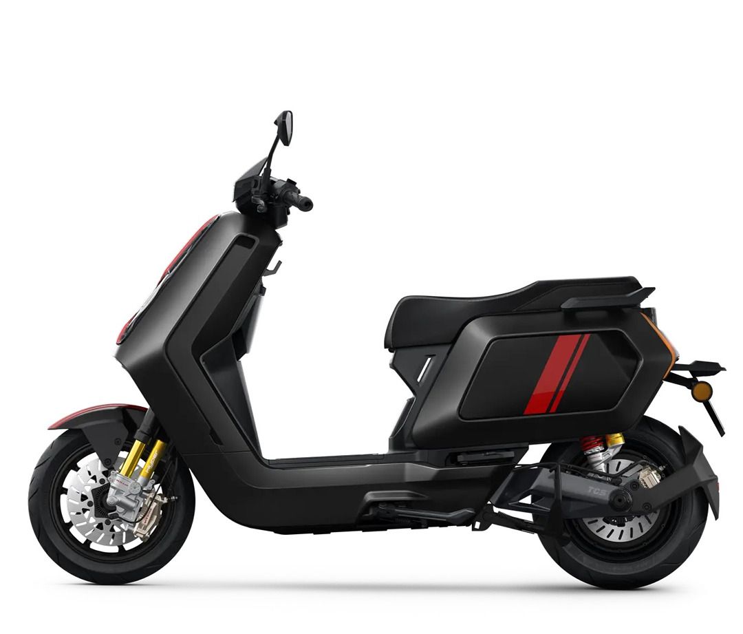 NIU NQiX 1000 elektromos robogó 125km/h, fekete, L3e-A1