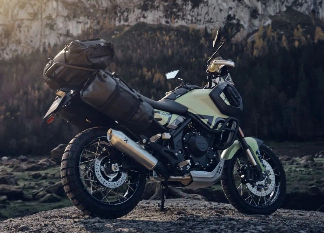 Brixton Crossfire 500 Storr, ABS, fekete, EURO V+,L3e-A2