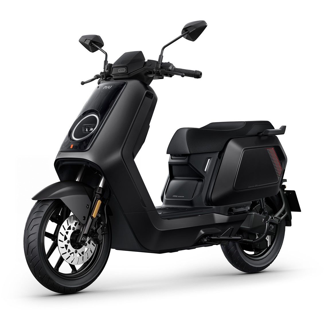 NIU NQiX 500 elektromos robogó 100km/h, fekete L3e-A1 - három akkumulátorral