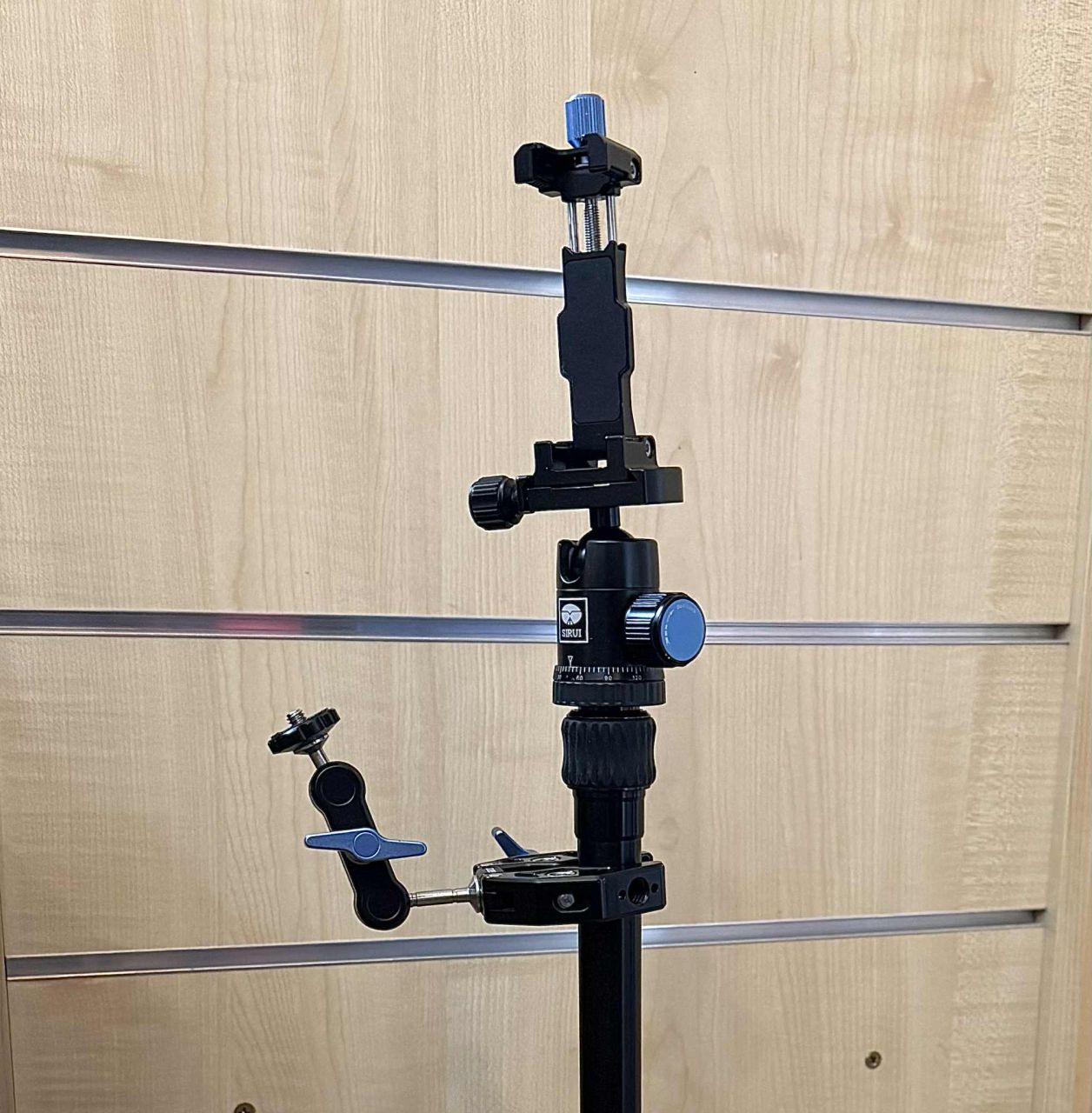 SIRUI Traveler 5A videós állvány gömbfejjel, 138 cm, alumínium