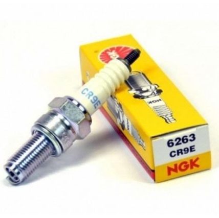 NGK CR9E gyújtógyertya (6263)