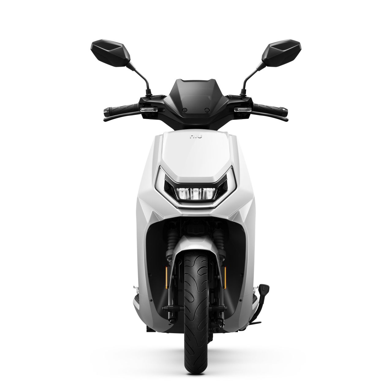 BEMUTATÓMOTOR - NIU FQi 500 elektromos robogó 95km/h, fehér L3e-A1 BEMUTATÓMOTOR - NIU FQi 500 elektromos robogó 95km/h, fehér L3e-A1
